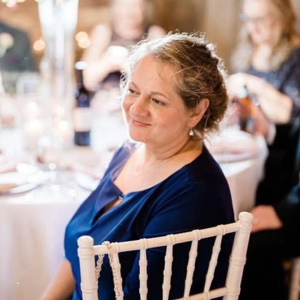 Meet your Posher, Cristina - Picture 2 of 2